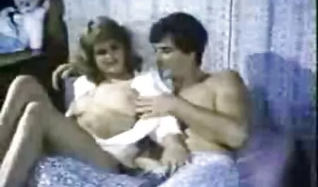 Hot housewives in the absence pusy pic of her husband with the delivery guy