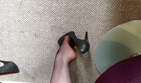 His current wife poenpics please