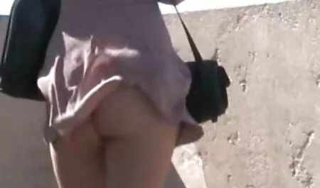She charms a xhamster pictures man with her ass