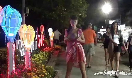 White man put the upskirt nude chocolate into the Ass